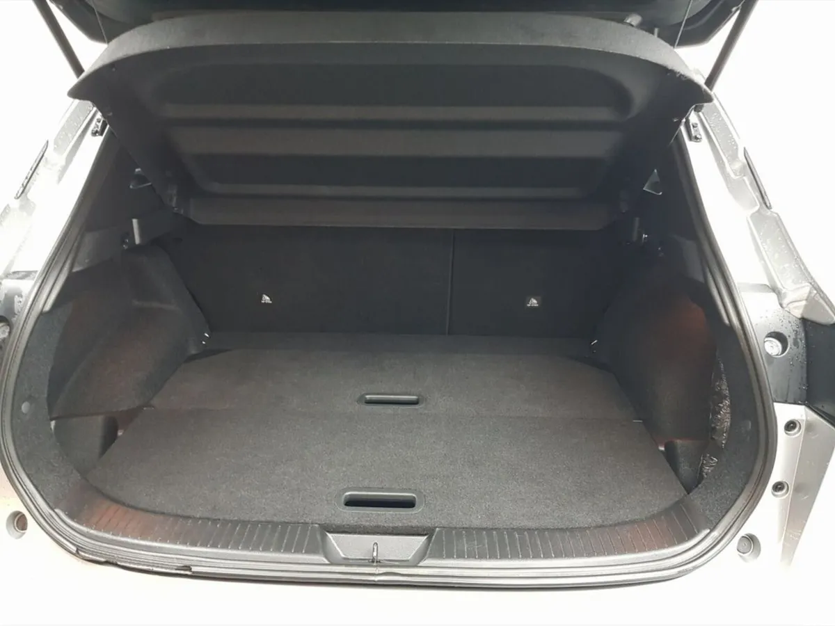 Nissan Qashqai MPV, Petrol, 2024, Grey