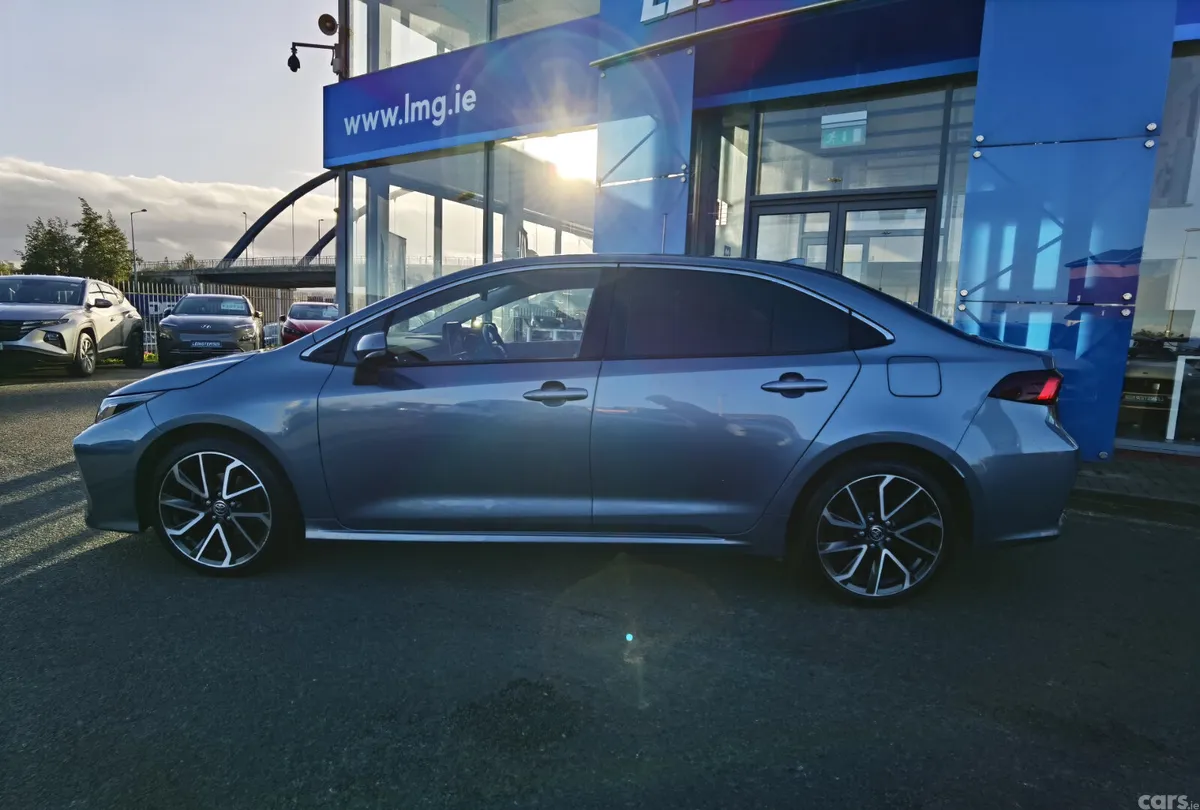 Toyota Corolla Saloon, Petrol Hybrid, 2023, Grey
