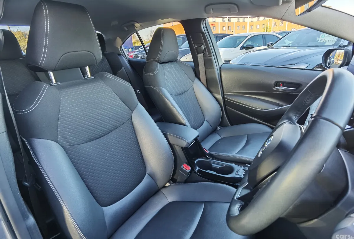 Toyota Corolla Saloon, Petrol Hybrid, 2023, Grey