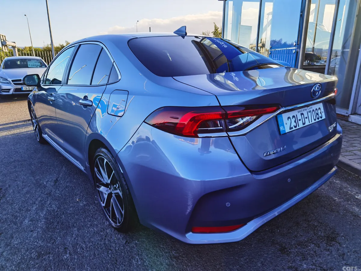 Toyota Corolla Saloon, Petrol Hybrid, 2023, Grey