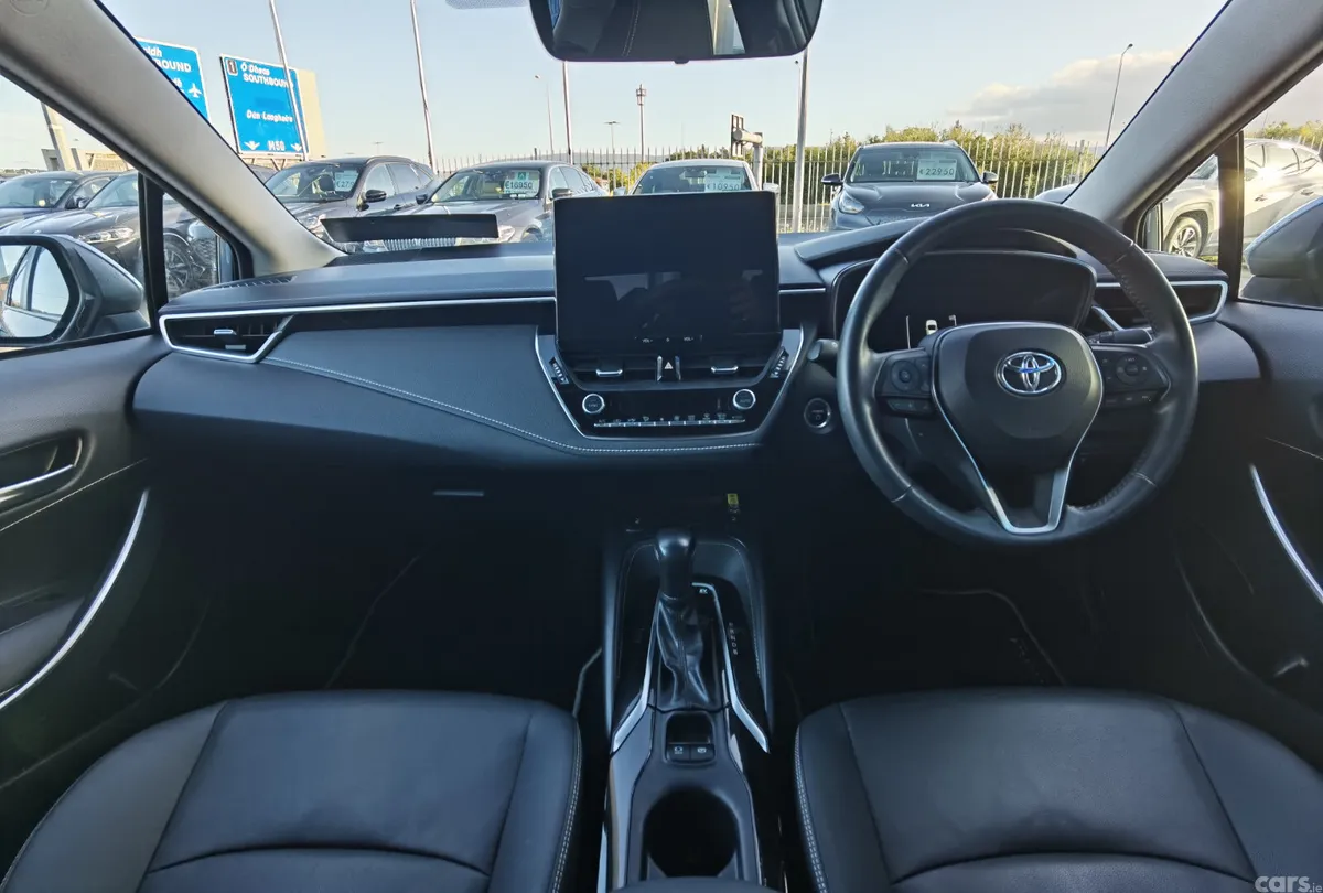Toyota Corolla Saloon, Petrol Hybrid, 2023, Grey