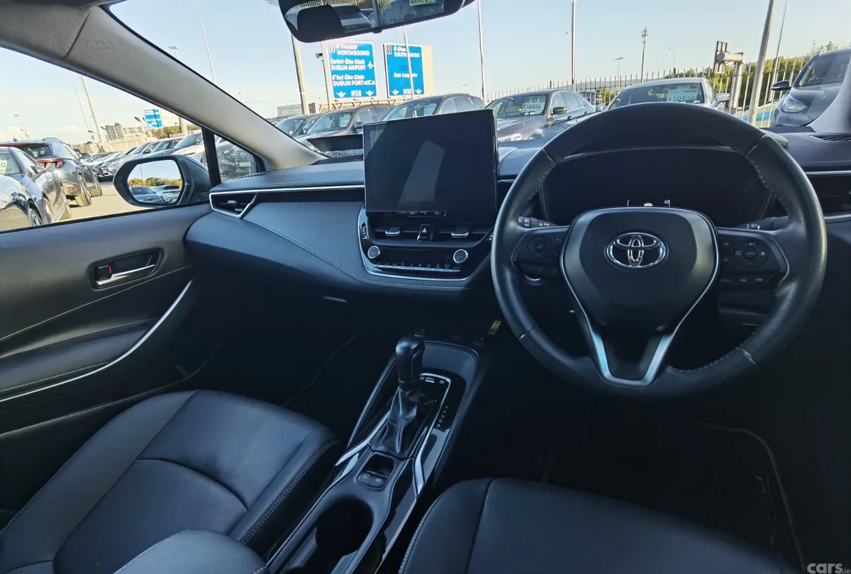 Toyota Corolla Saloon, Petrol Hybrid, 2023, Grey