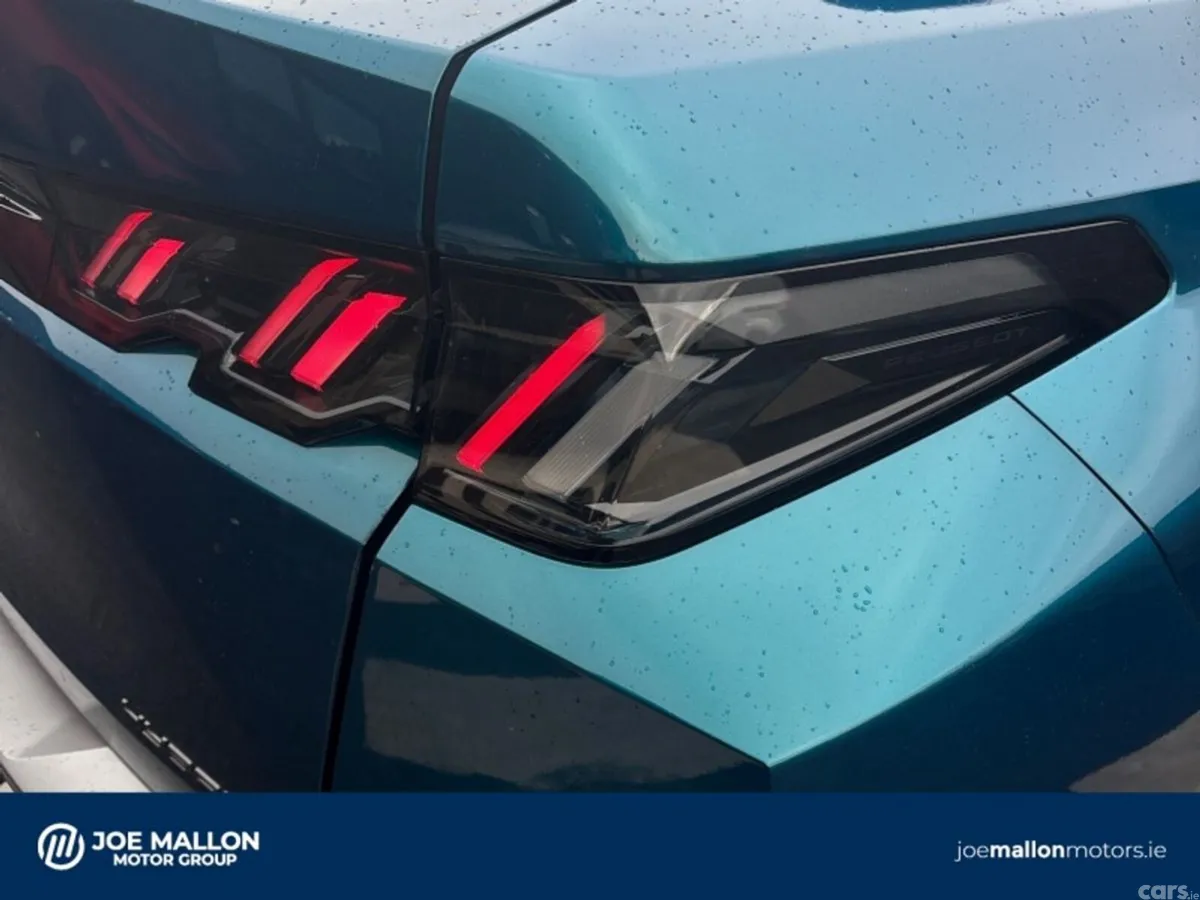 Peugeot 3008 MPV, Petrol, 2026, Blue