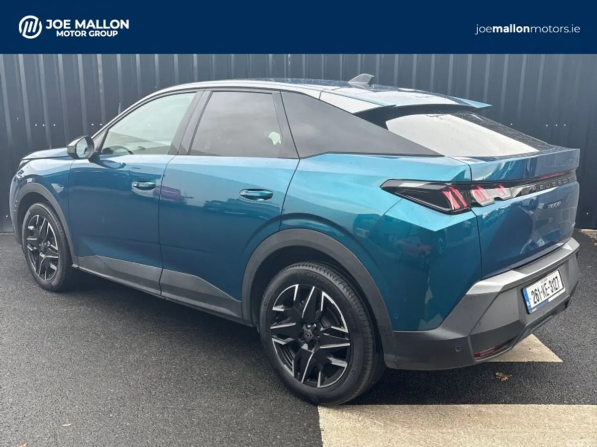 Peugeot 3008 MPV, Petrol, 2026, Blue