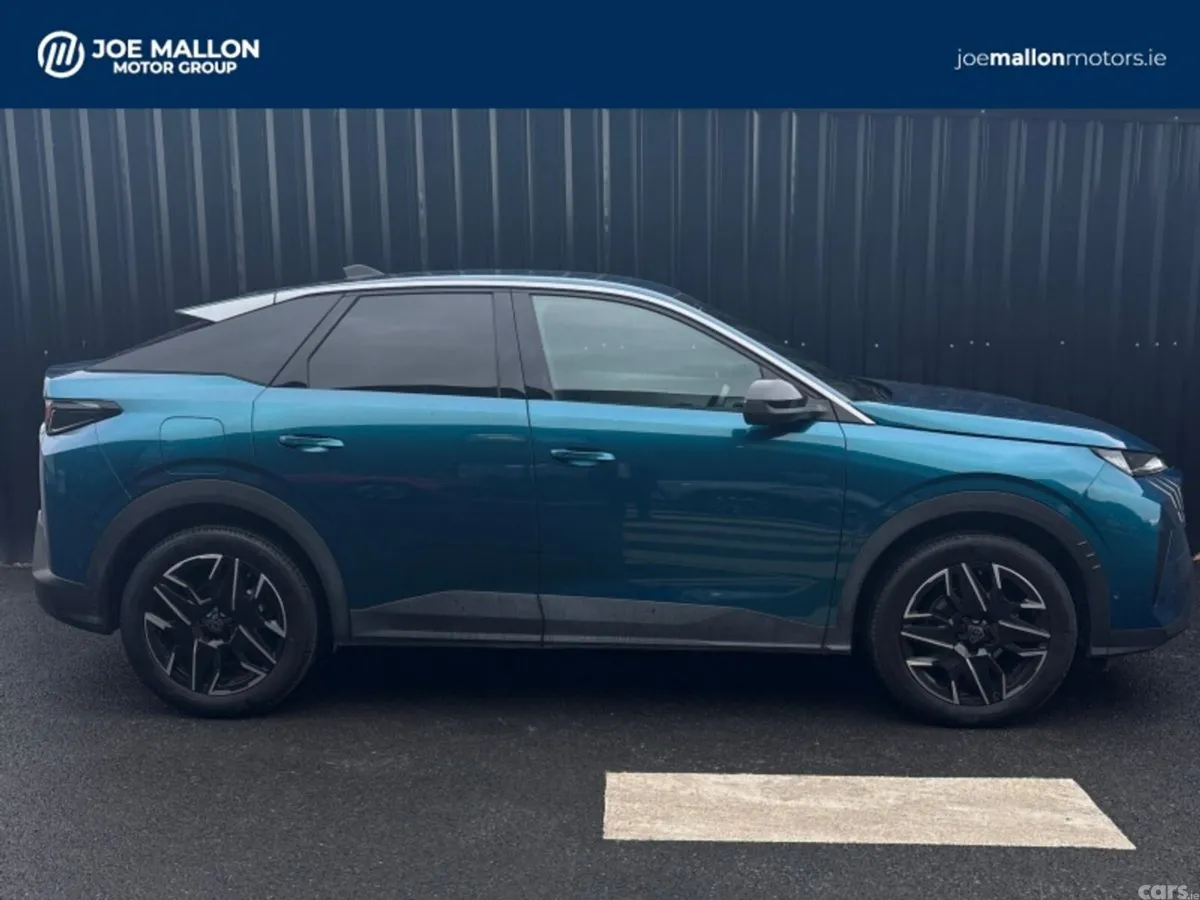 Peugeot 3008 MPV, Petrol, 2026, Blue