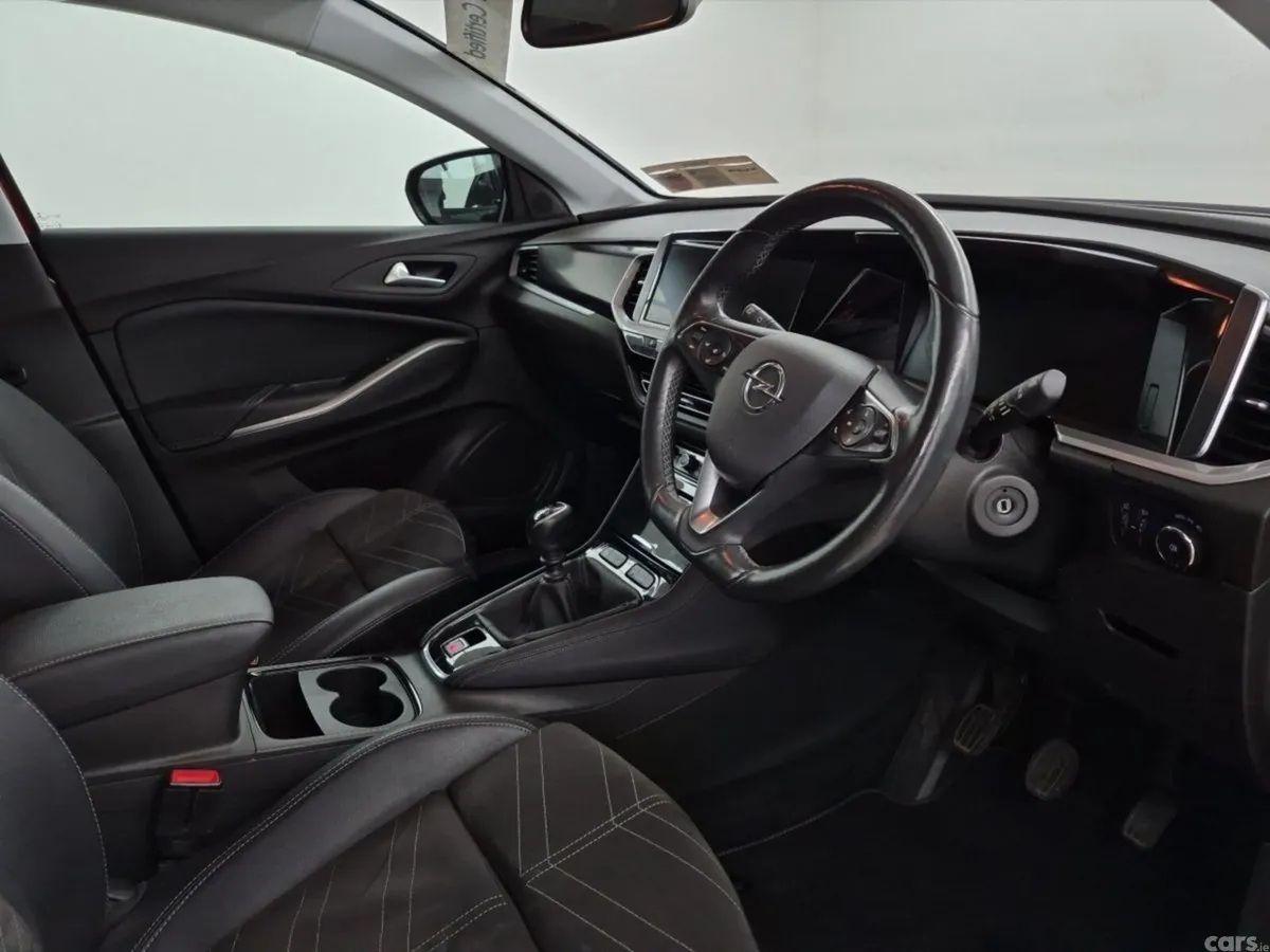 Opel Grandland SUV, Petrol, 2022, Red