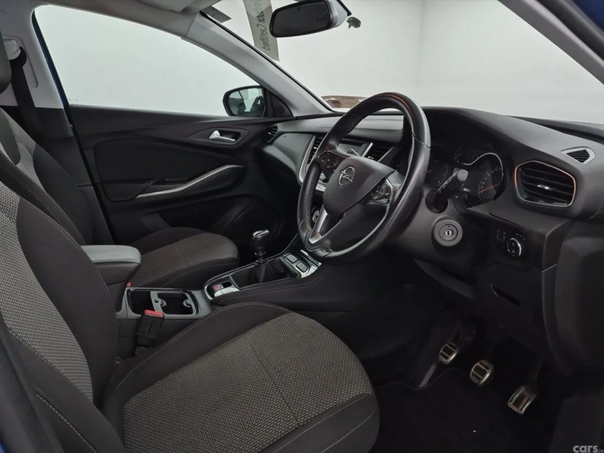 Opel Grandland SUV, Petrol, 2020, Blue