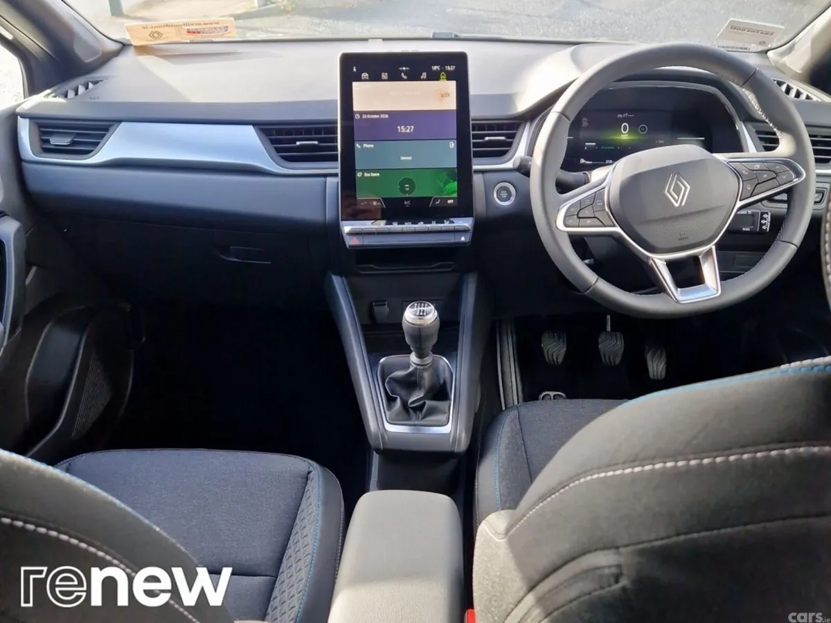 Renault Captur SUV, Petrol, 2027, Grey