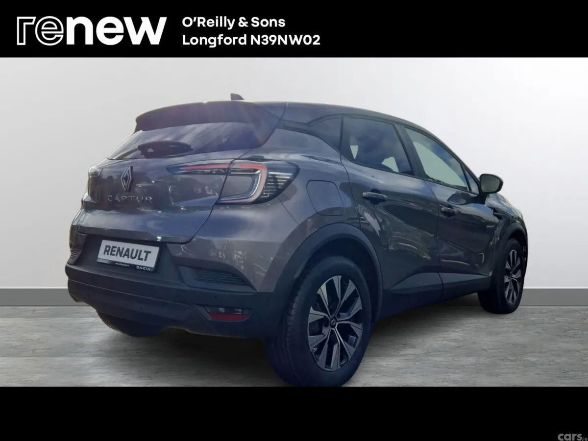 Renault Captur SUV, Petrol, 2027, Grey