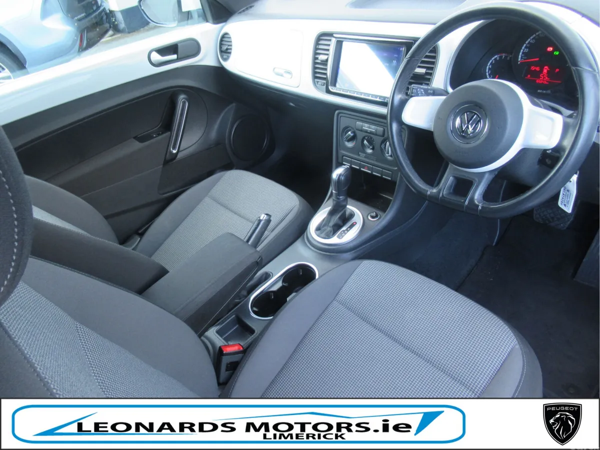 Volkswagen Beetle Hatchback, Petrol, 2014, White
