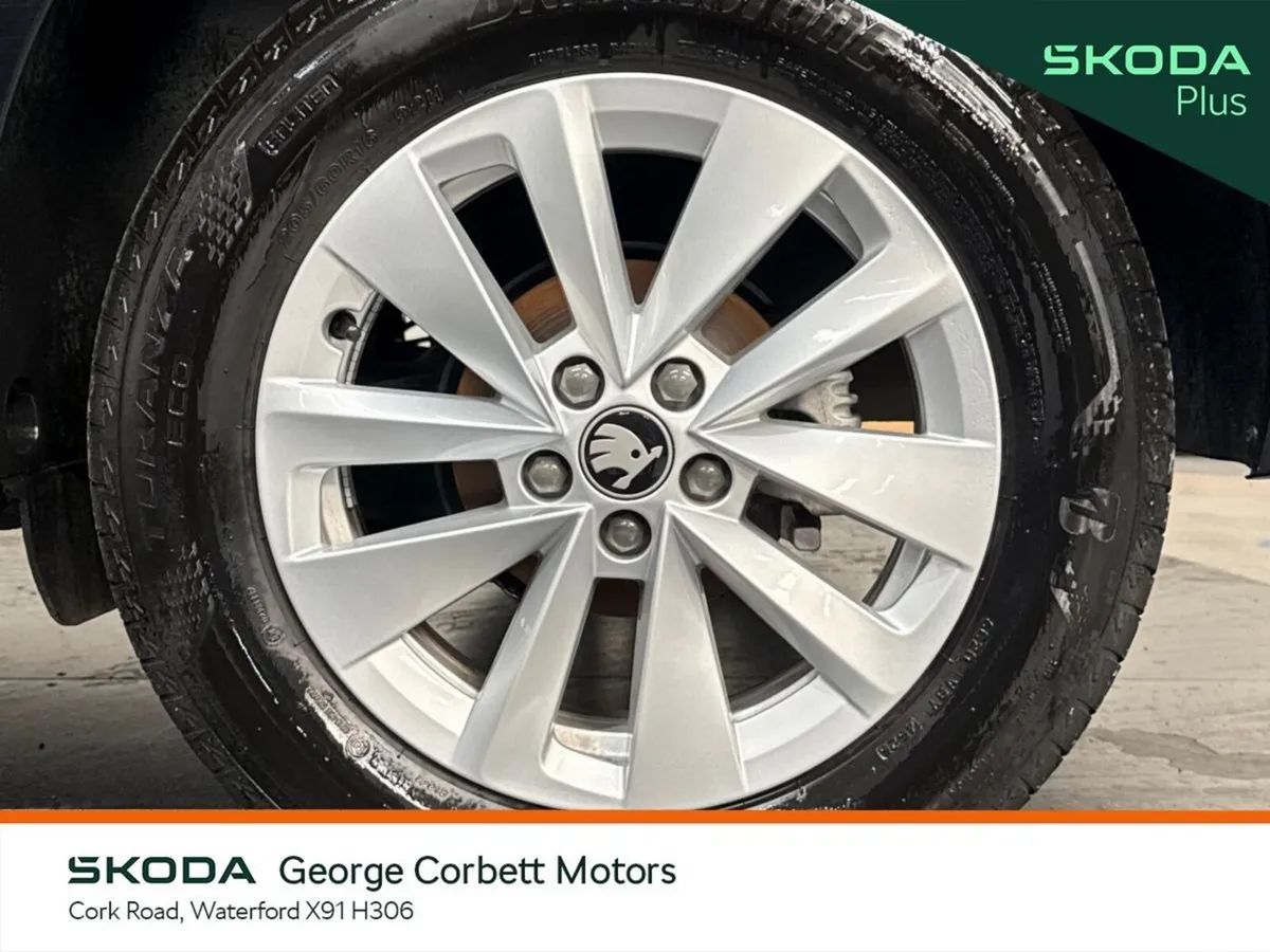 Skoda Kamiq Hatchback, Petrol, 2026, Black