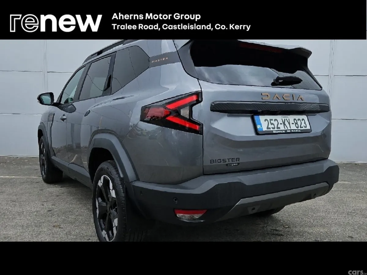 Dacia Bigster Hatchback, Petrol Hybrid, 2025, Grey