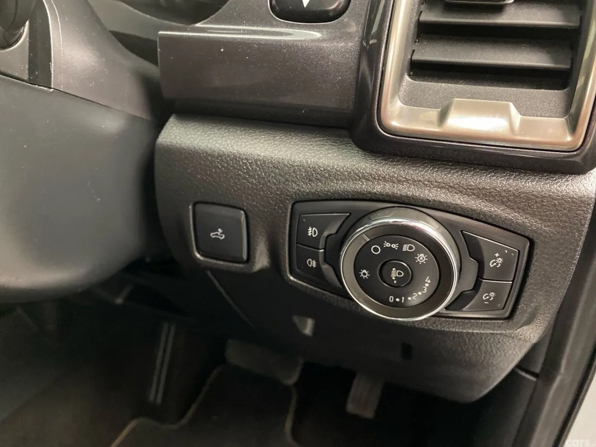 Ford Ranger MPV, Diesel, 2022, White