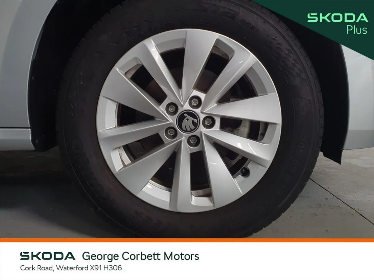 Skoda Kamiq SUV, Petrol, 2025, Grey