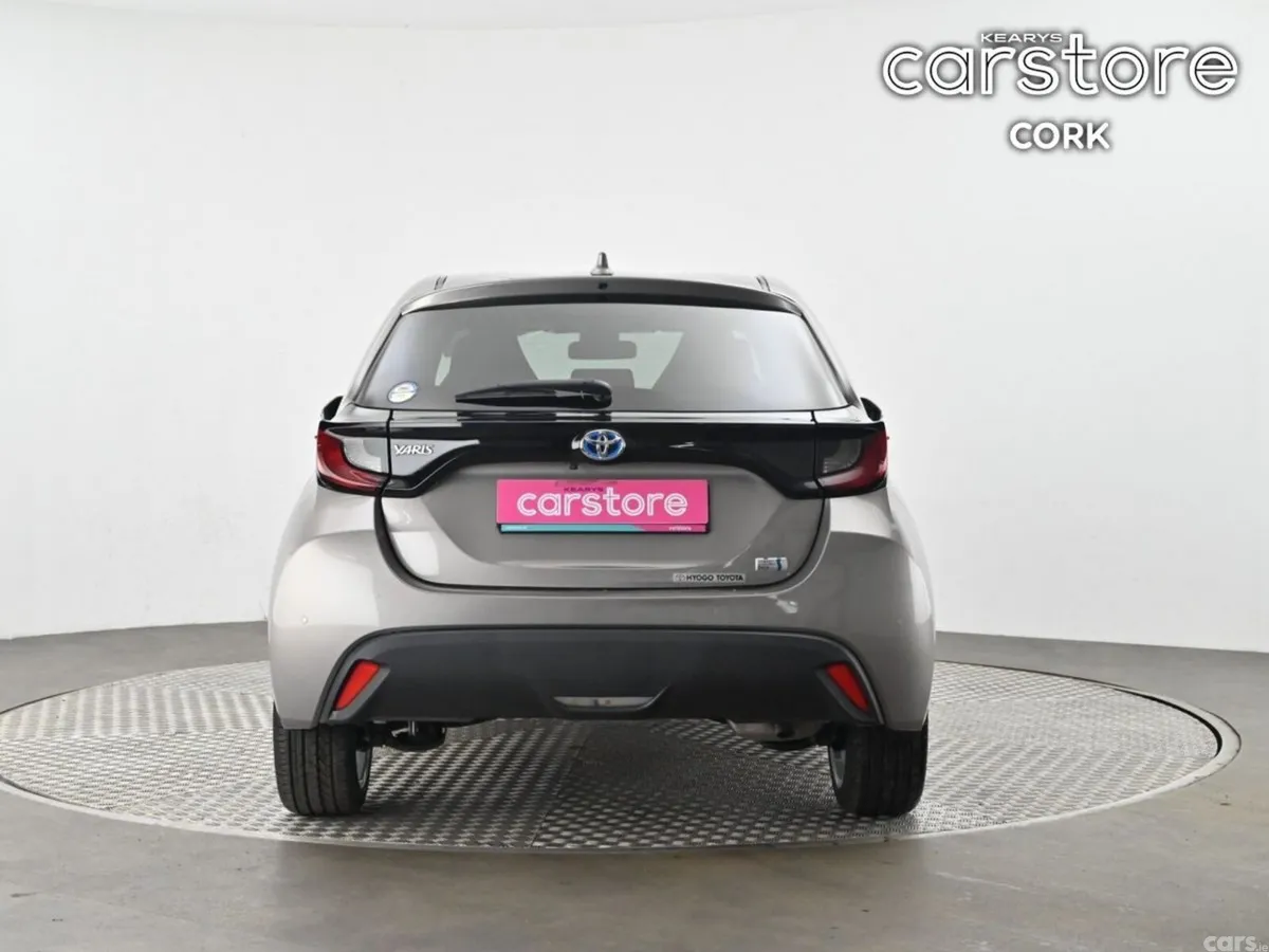 Toyota Yaris Hatchback, Petrol Hybrid, 2022, Brown