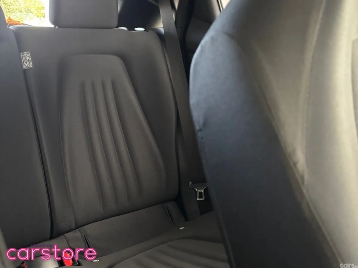 Toyota Yaris Hatchback, Petrol Hybrid, 2022, Brown