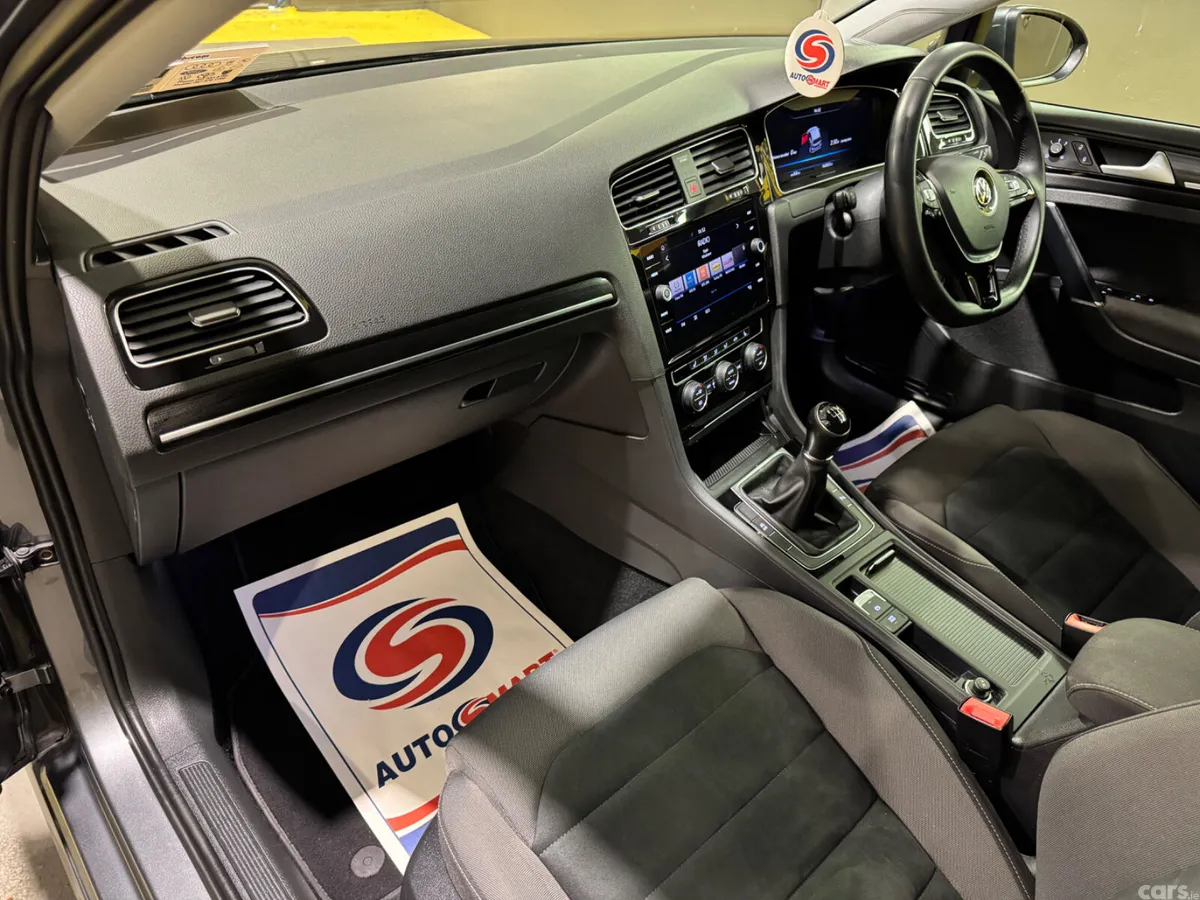 Volkswagen Golf Hatchback, Diesel, 2019, Grey