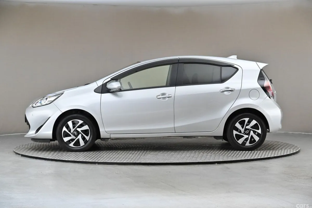 Toyota Aqua Hatchback, Petrol Hybrid, 2021, Silver