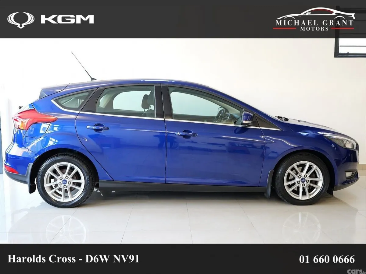 Ford Focus Hatchback, Petrol, 2017, Blue