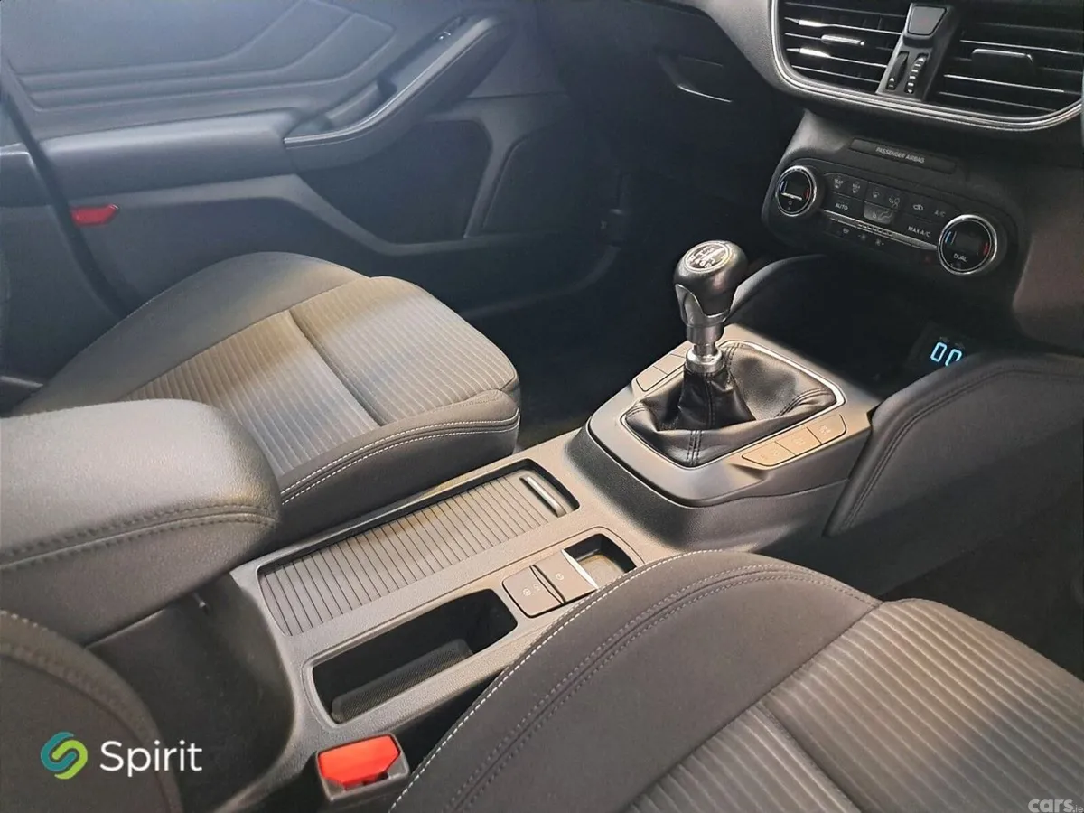 Ford Focus Hatchback, Petrol Hybrid, 2021, Red