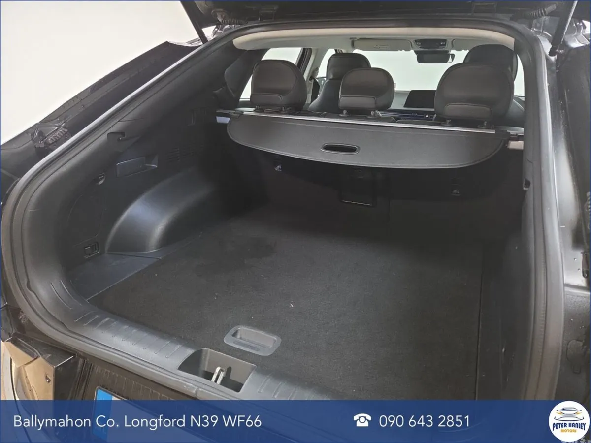 Kia EV6 Hatchback, Electric, 2022, Black