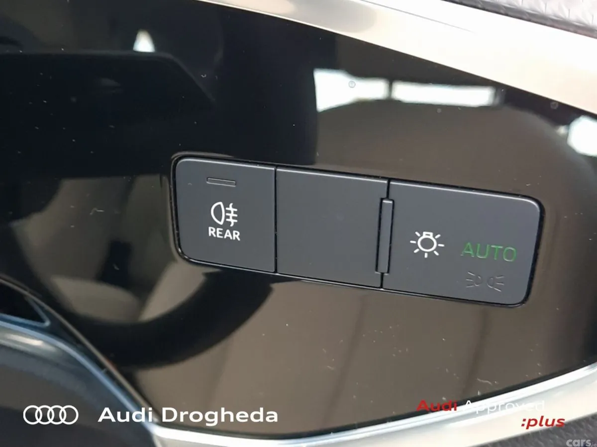 Audi Q3 SUV, Petrol, 2025, Blue