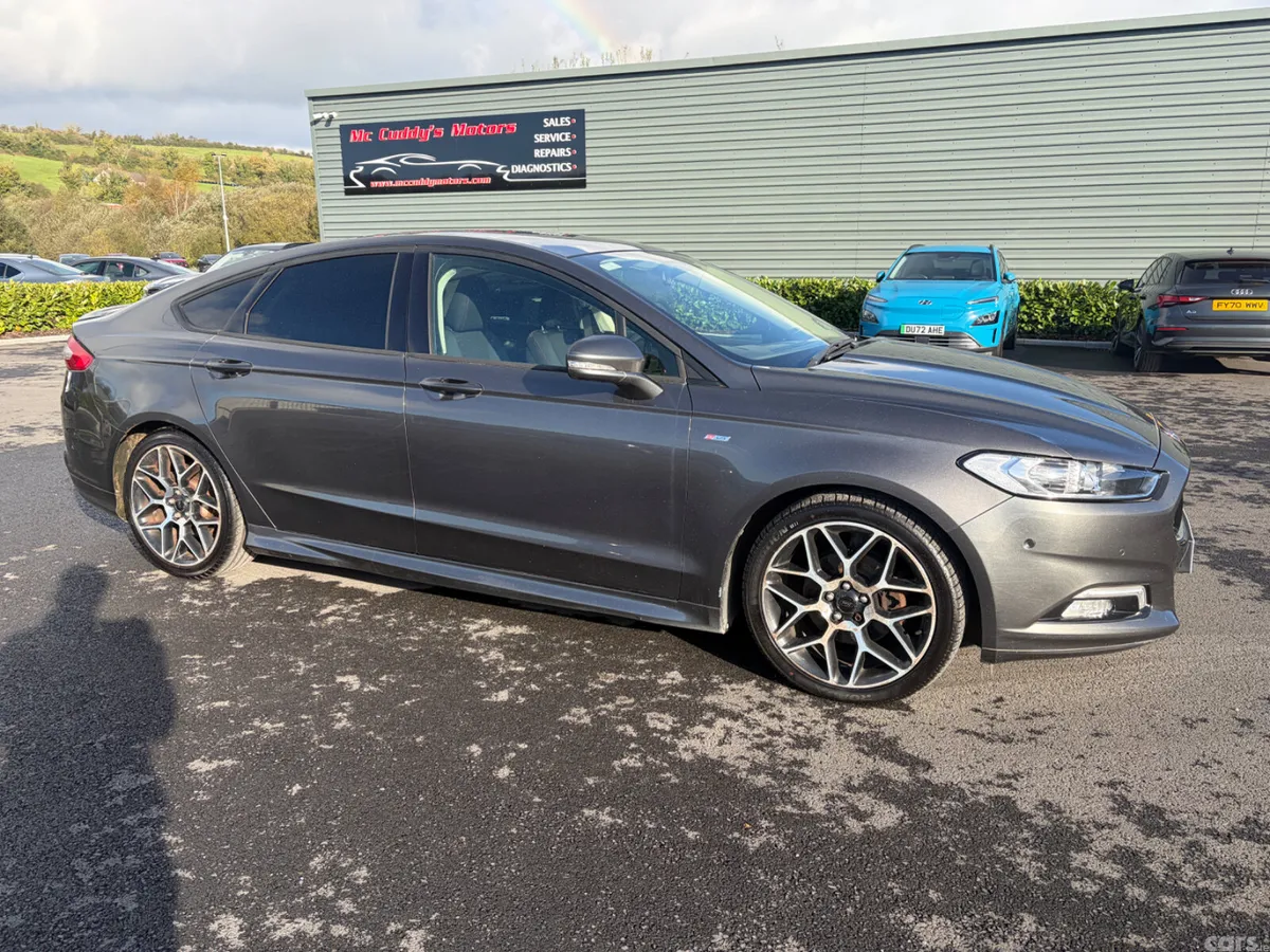 Ford Mondeo Hatchback, Diesel, 2017, Grey