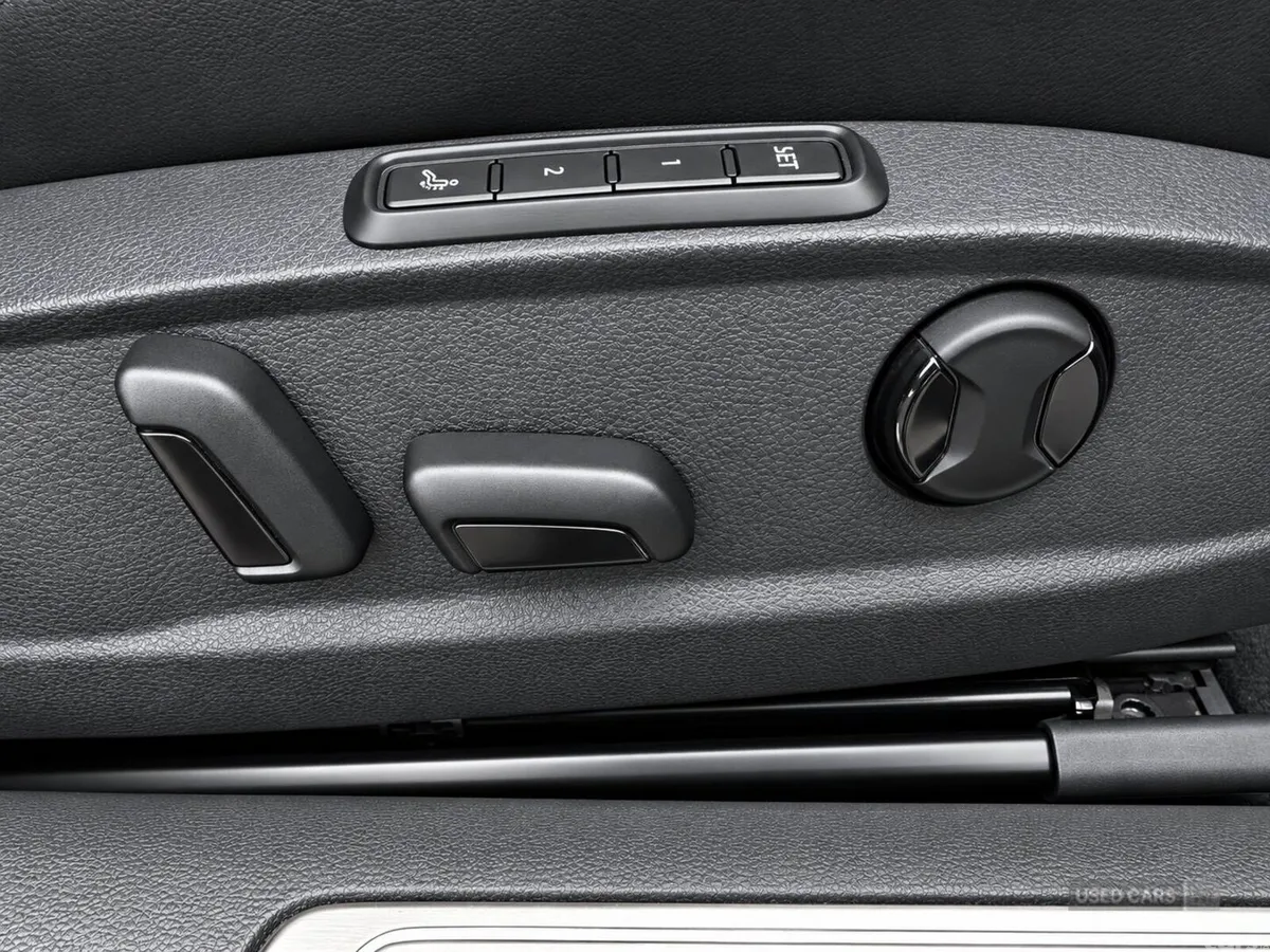 Volkswagen Passat , Petrol, 2015, Black