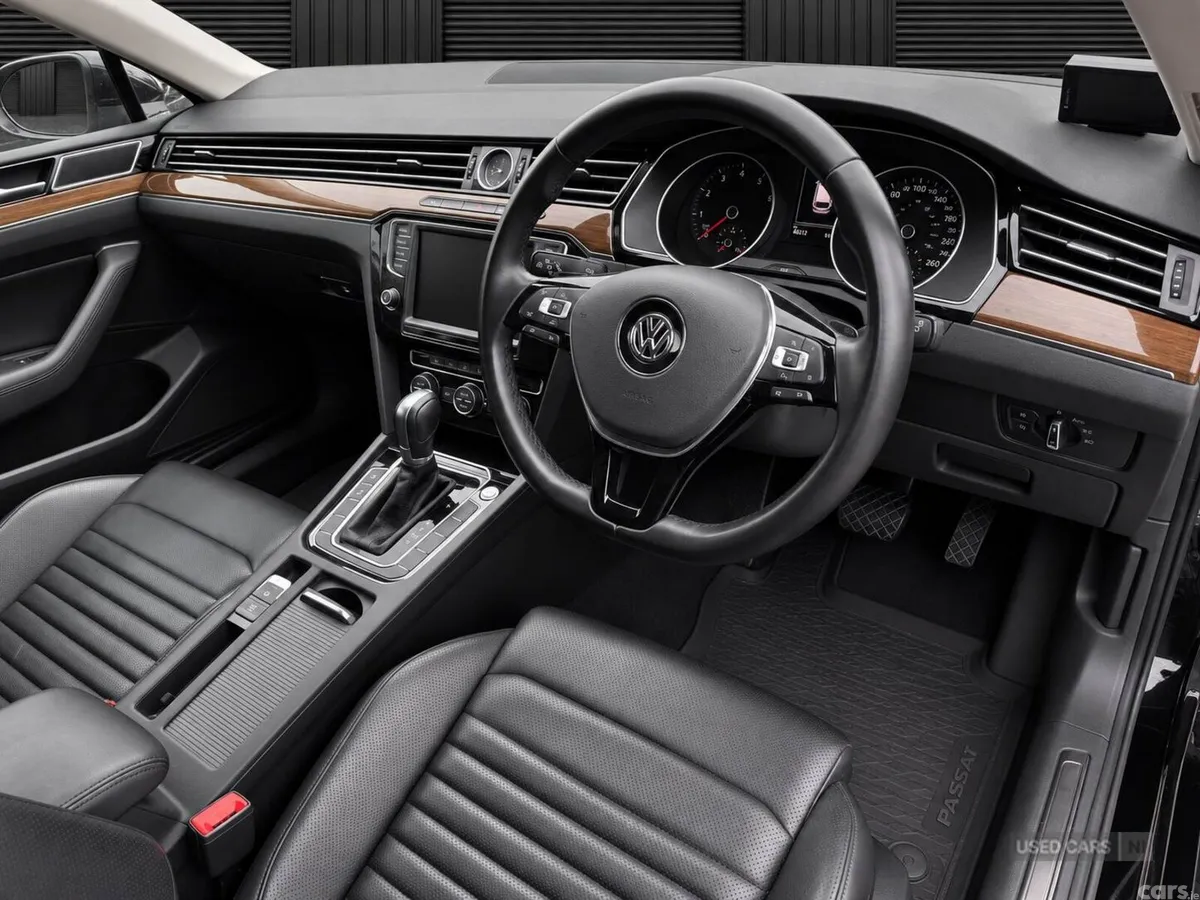Volkswagen Passat , Petrol, 2015, Black