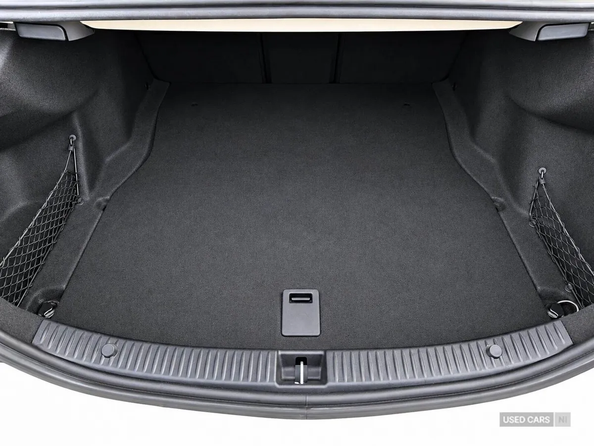 Mercedes-Benz C-Class , Petrol, 2015, White