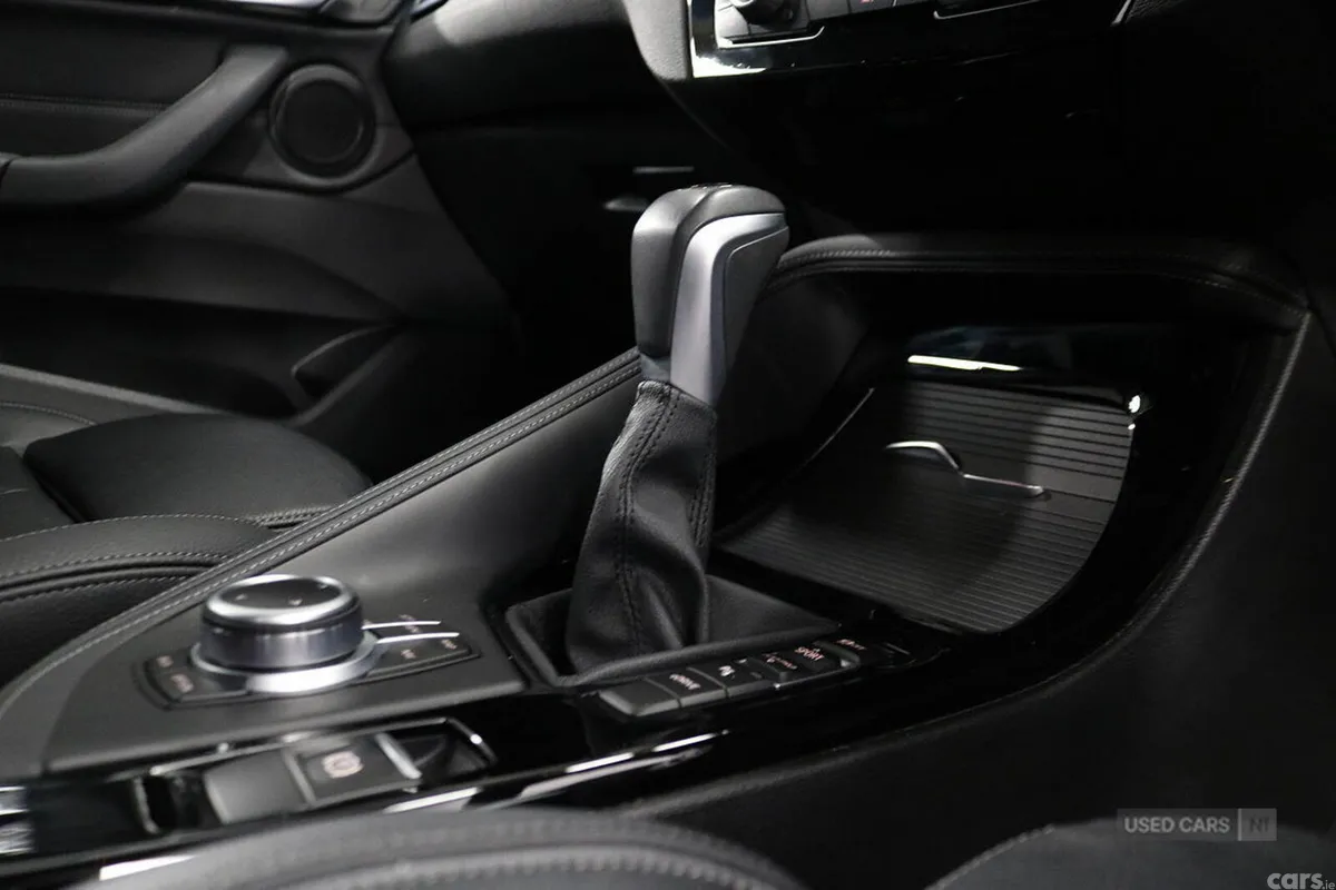 BMW X1 SUV, Petrol Hybrid, 2022, Black