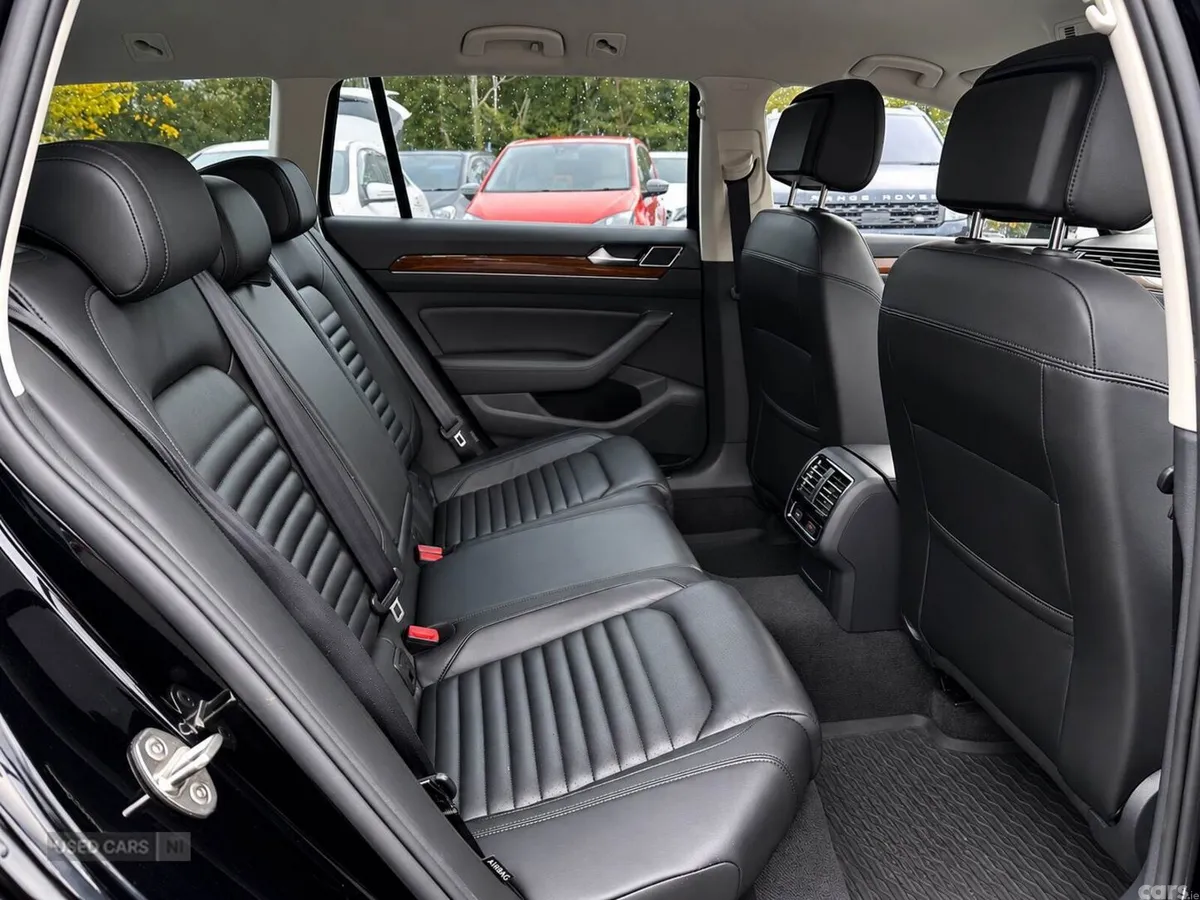 Volkswagen Passat , Petrol, 2015, Black