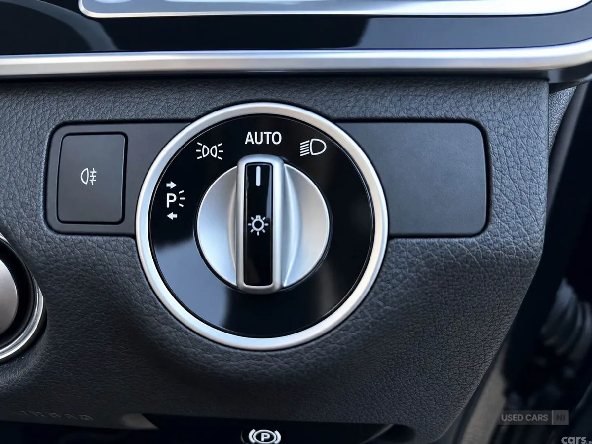 Mercedes-Benz E-Class , Petrol, 2013, Black