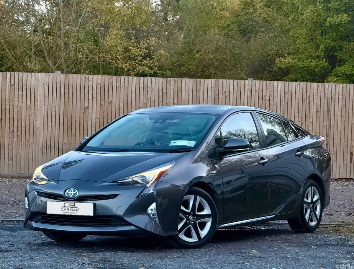 Toyota Prius Hatchback, Petrol Hybrid, 2017, Grey