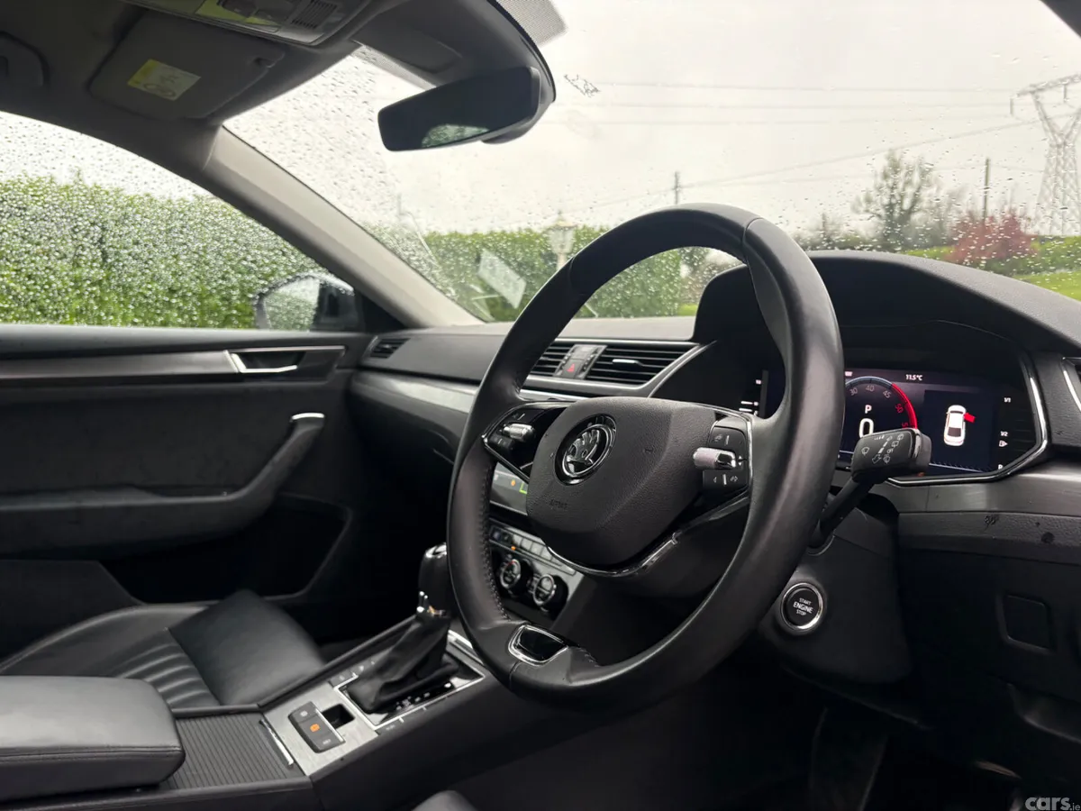 Skoda Superb Saloon, Diesel, 2023, Grey