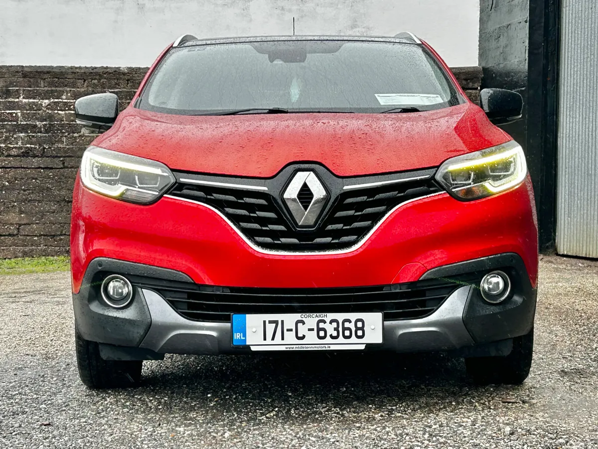 Renault Kadjar SUV, Diesel, 2017, Red
