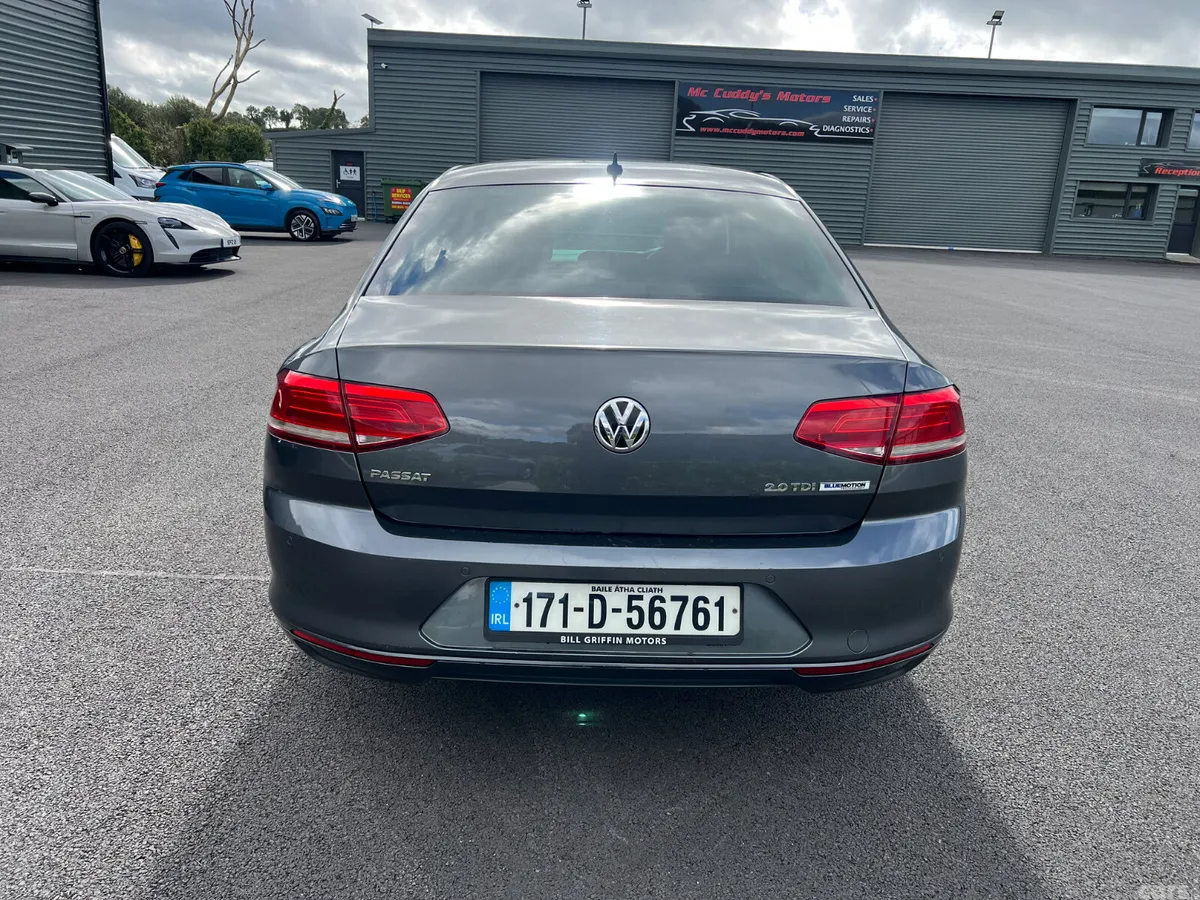 Volkswagen Passat Saloon, Diesel, 2017, Grey