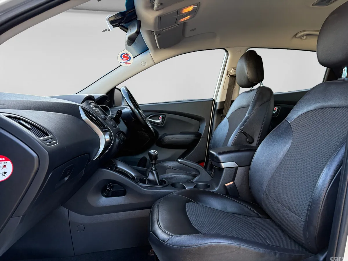 Hyundai ix35 SUV, Diesel, 2014, Silver