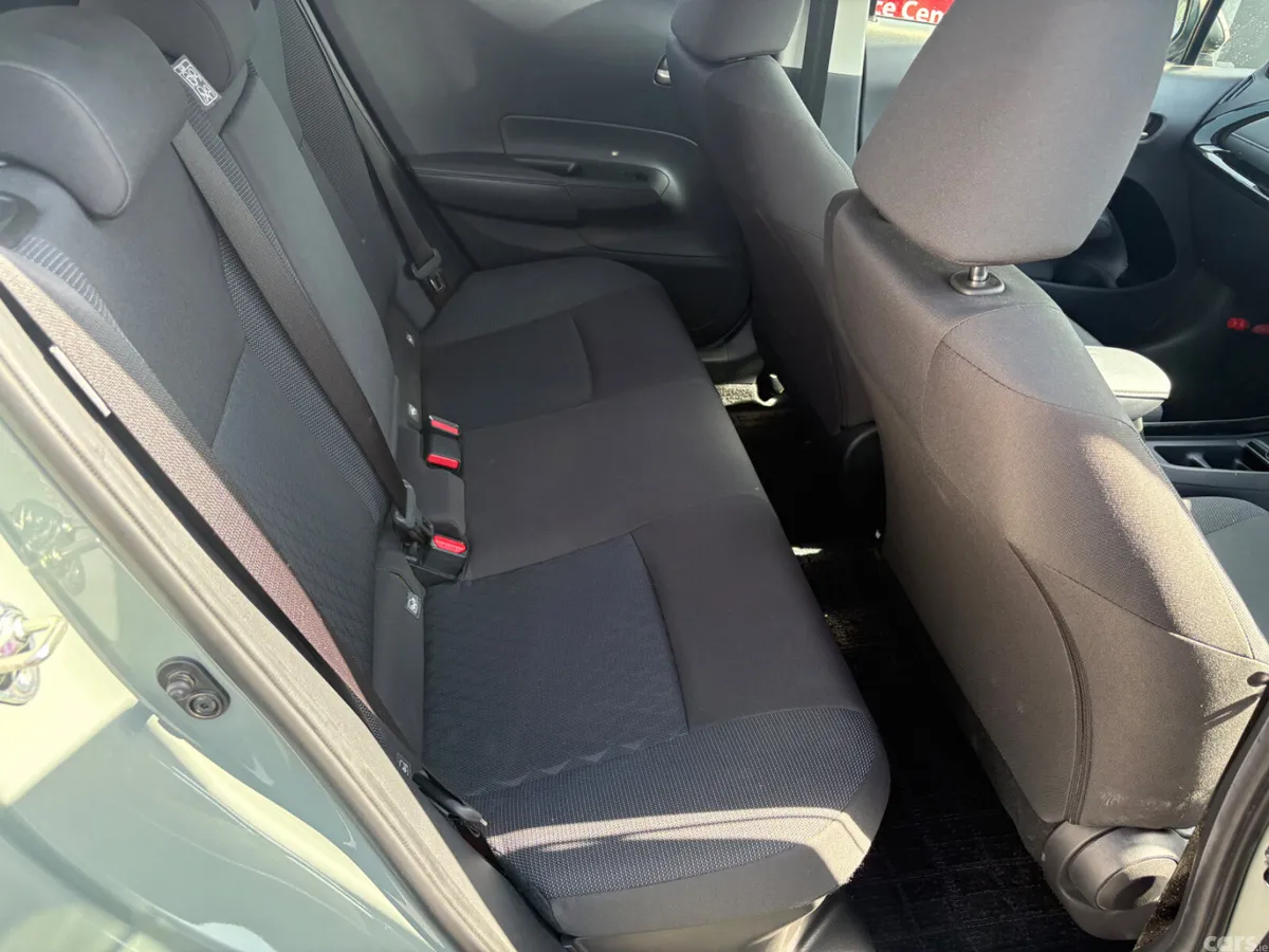 Toyota Aqua Hatchback, Petrol Hybrid, 2021, Green