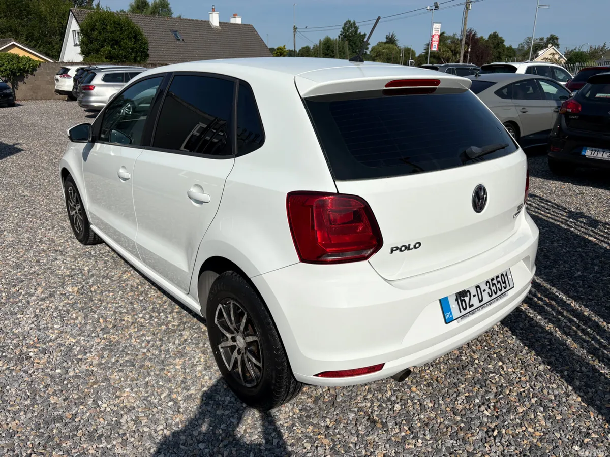 Volkswagen Polo Hatchback, Petrol, 2016, White