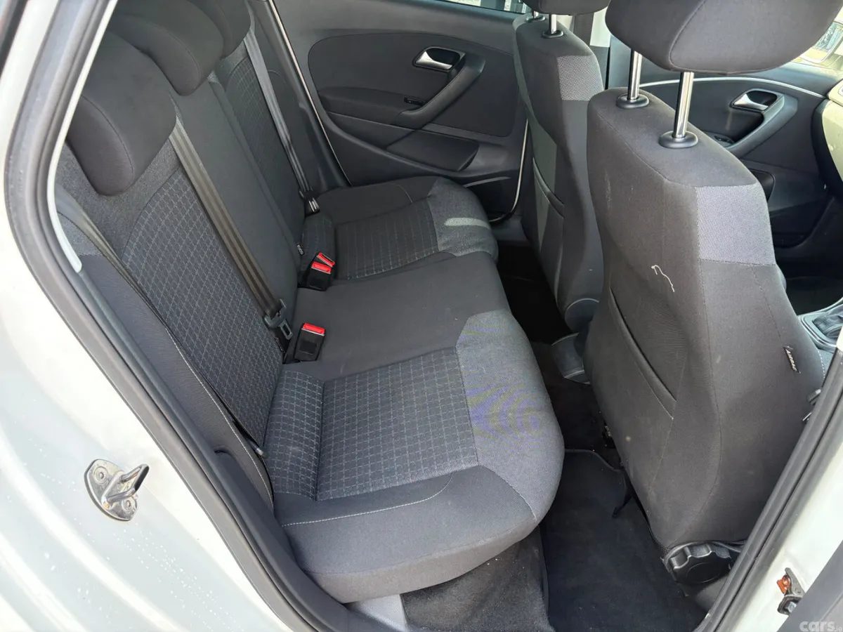 Volkswagen Polo Hatchback, Petrol, 2016, White
