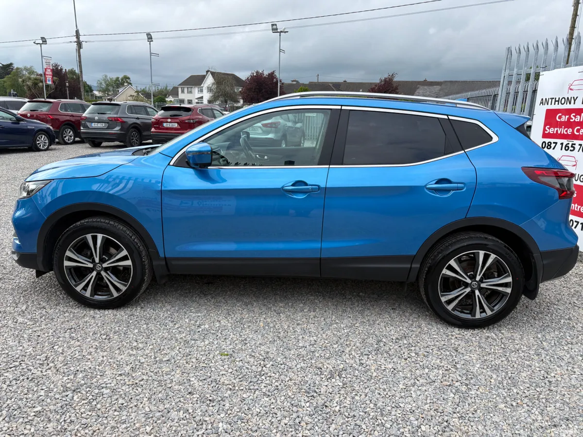 Nissan Qashqai MPV, Petrol, 2018, Blue