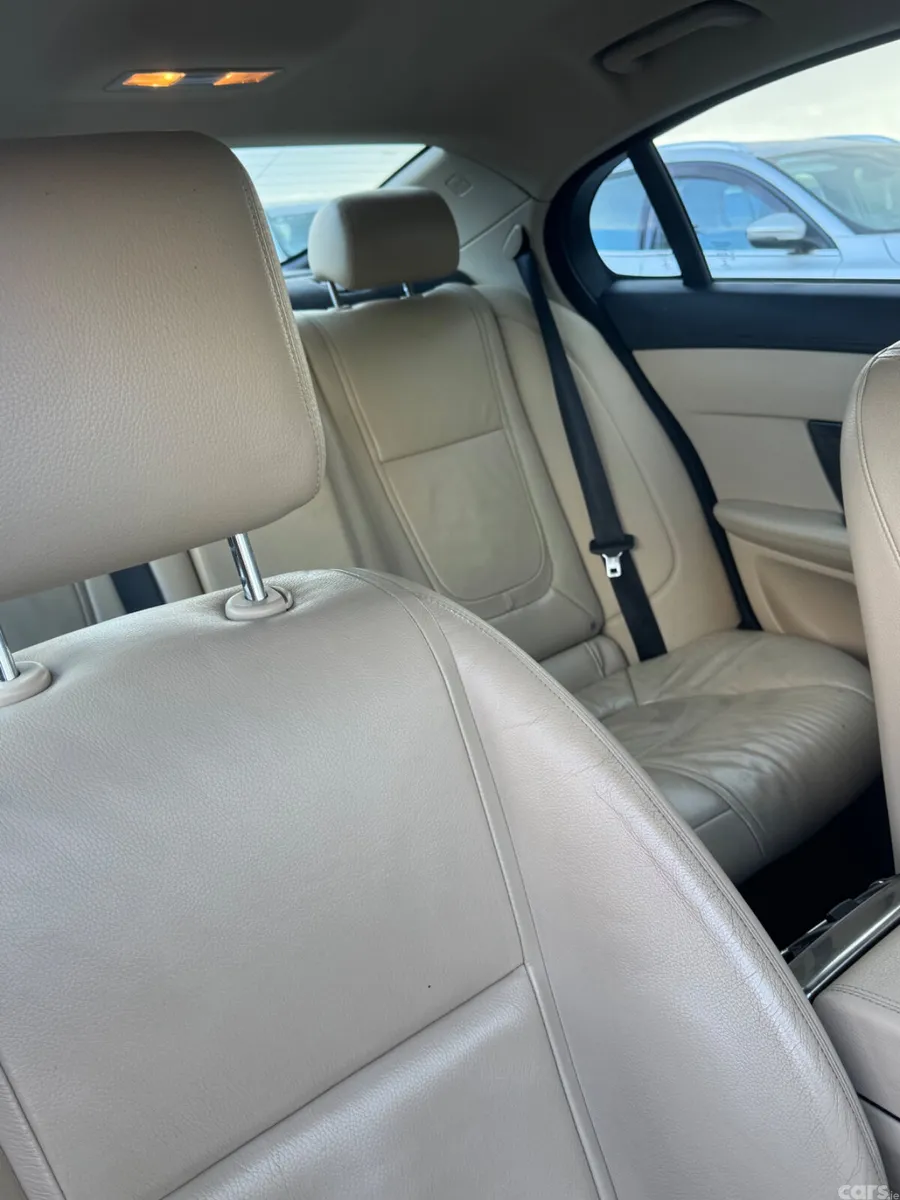 Jaguar XF Saloon, Diesel, 2015, Blue