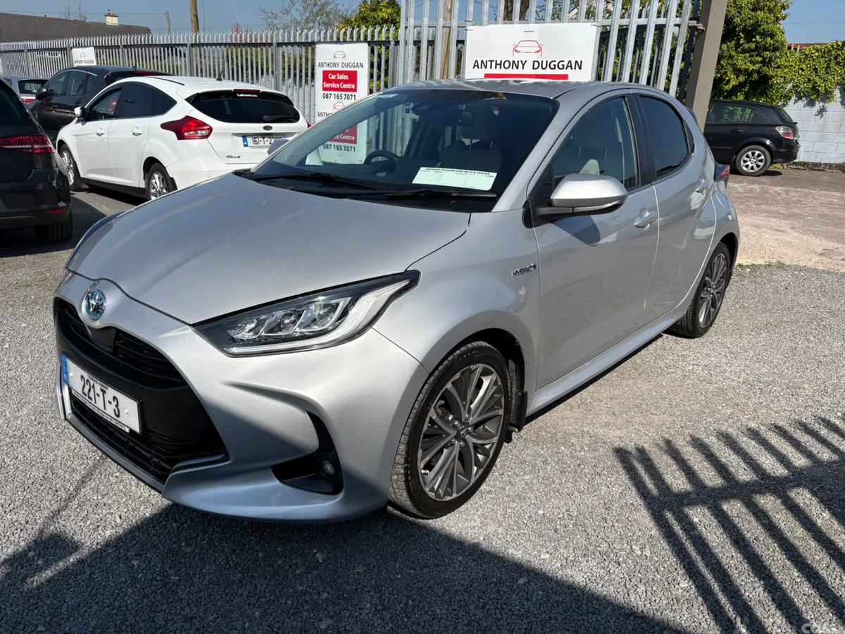 Toyota Yaris Hatchback, Petrol Hybrid, 2022, Grey