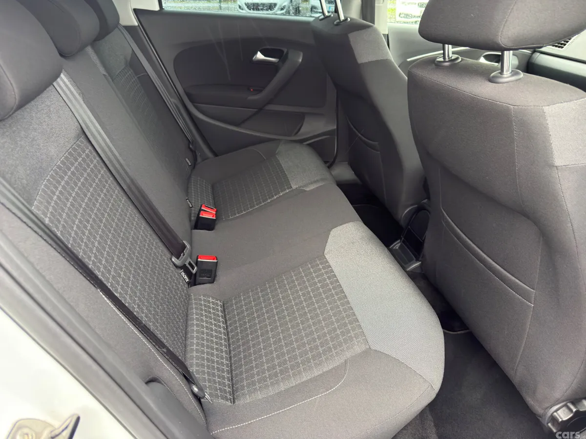 Volkswagen Polo Hatchback, Petrol, 2017, White