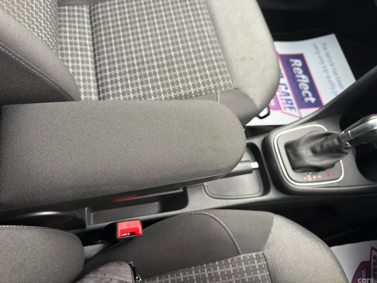 Volkswagen Polo Hatchback, Petrol, 2017, White