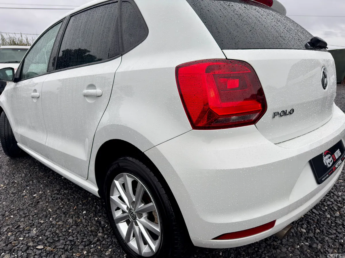Volkswagen Polo Hatchback, Petrol, 2017, White