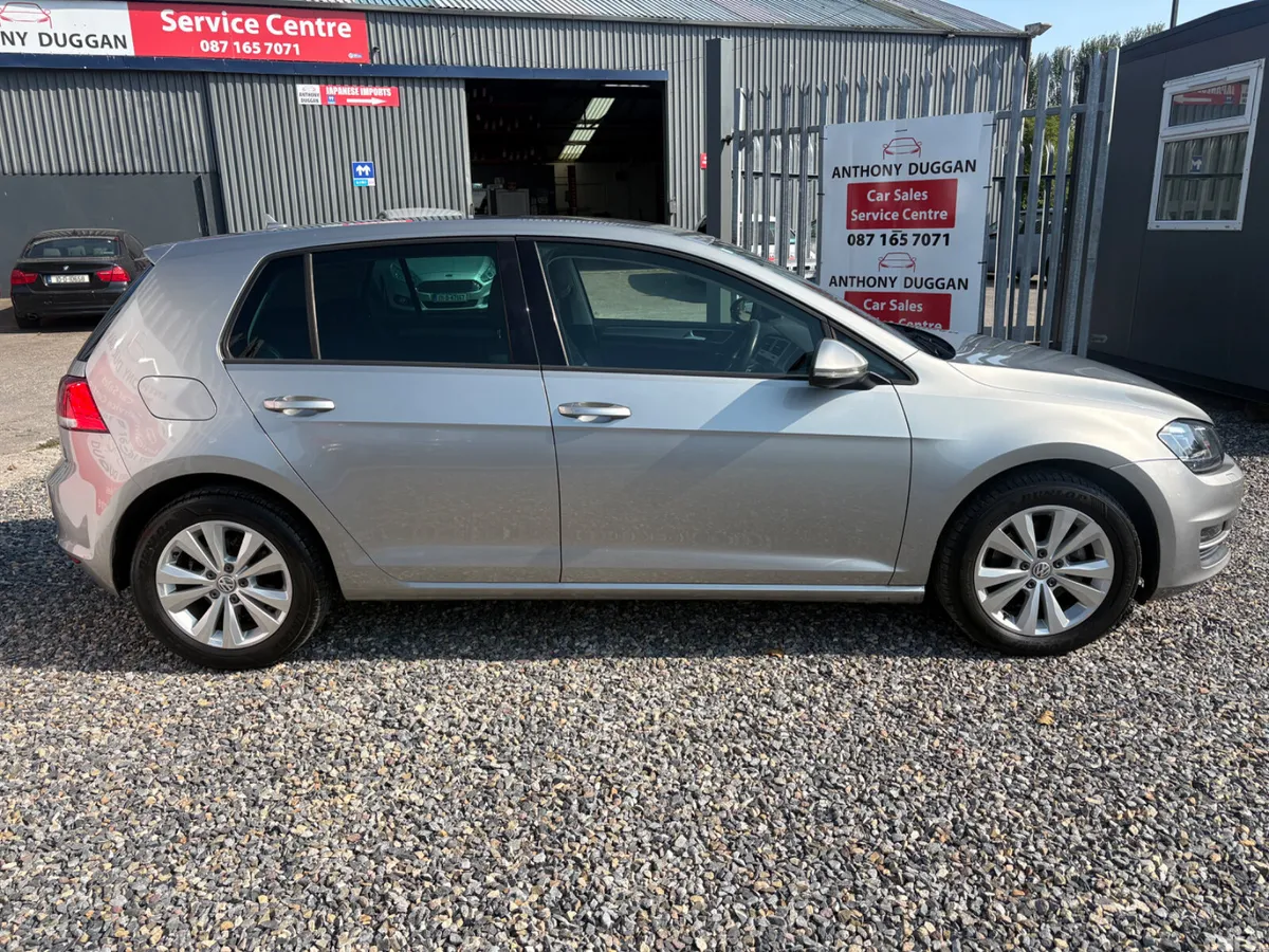 Volkswagen Golf Hatchback, Petrol, 2017, Silver
