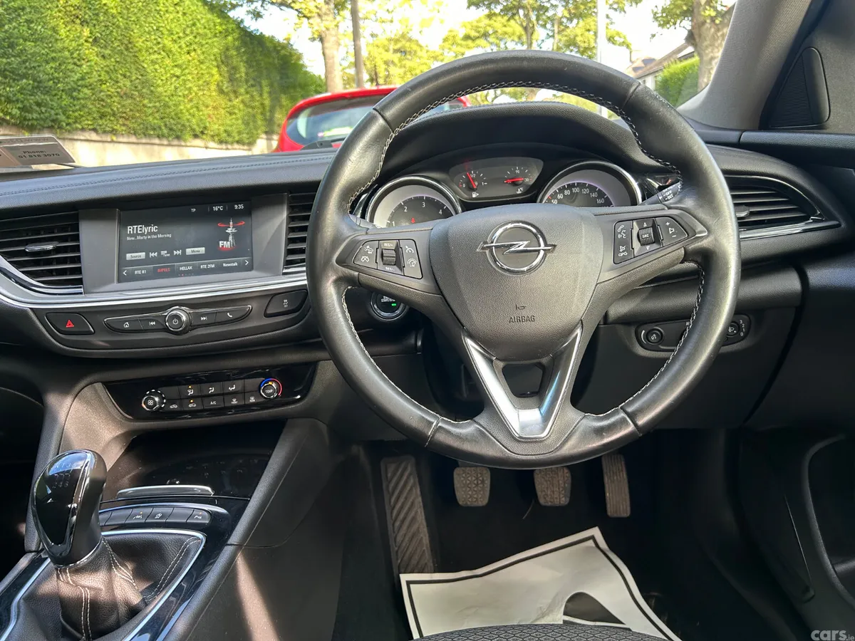 Opel Insignia Hatchback, Diesel, 2018, Grey