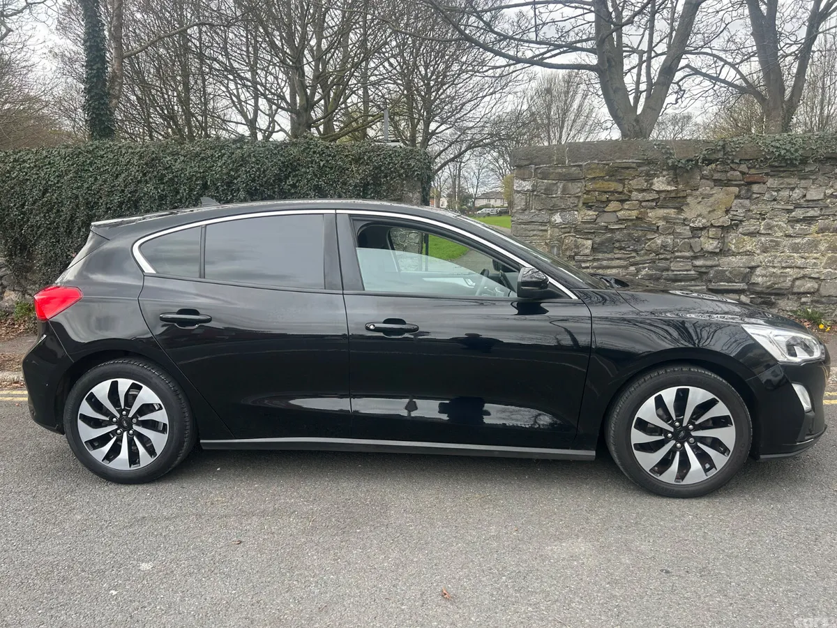 Ford Focus Hatchback, Petrol, 2019, Black